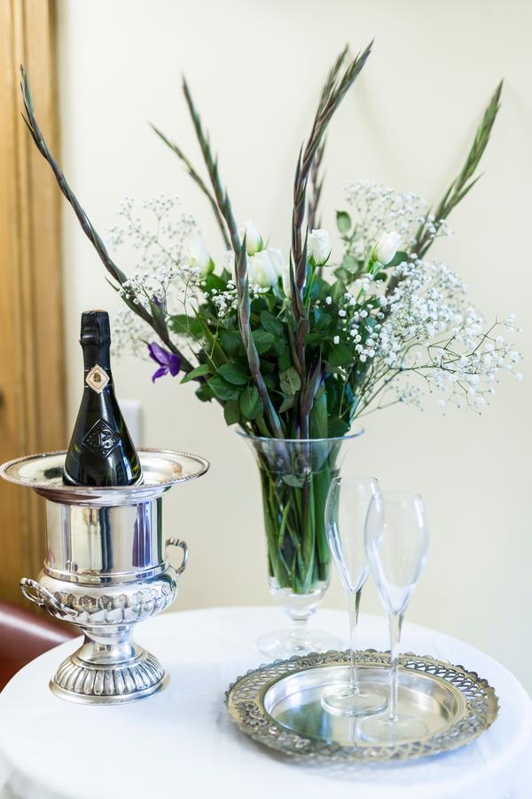 Linton Hotel Luton ルートン エクステリア 写真